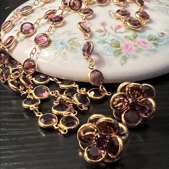 Vintage Goldtone /Purple Austrian Crystal Station Necklace with Earrings - Picture 2 of 10